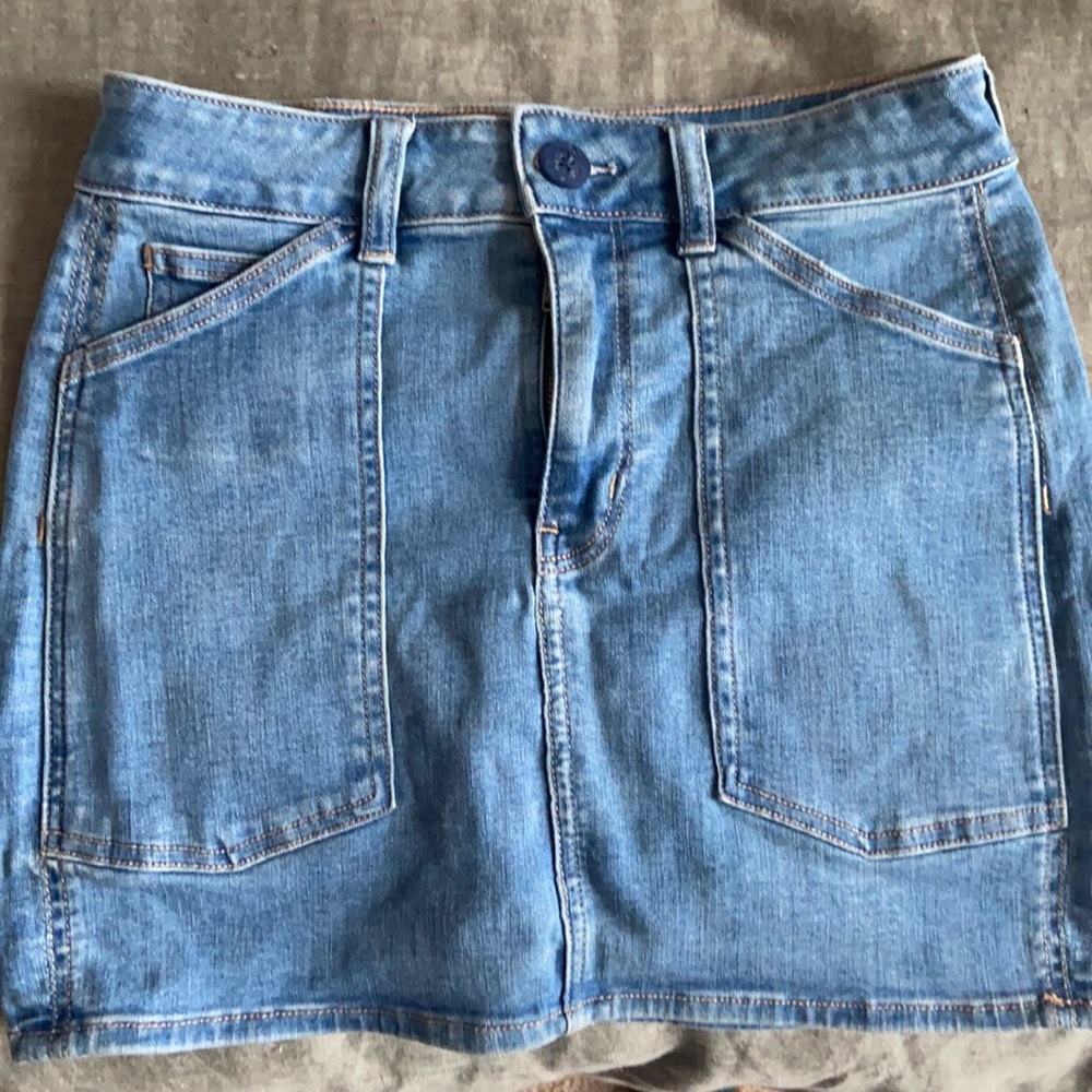American eagle jean skirt